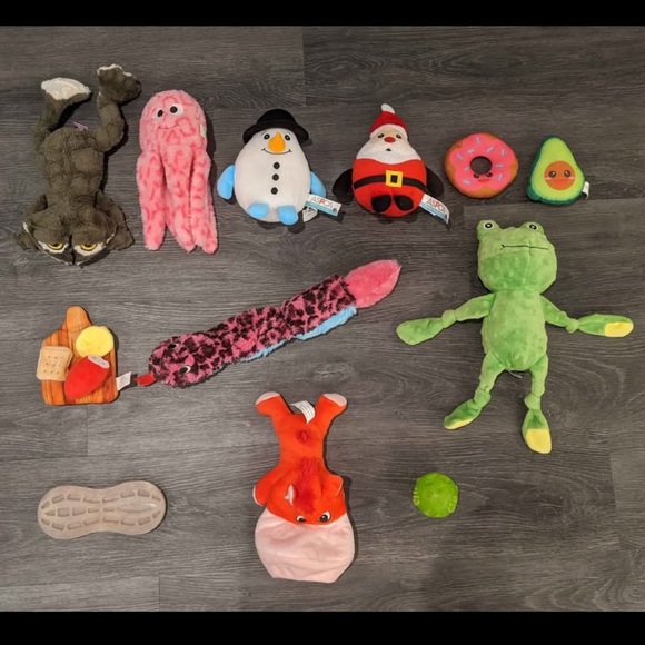 Assorted Dog Toys Bundle - Picture 1 of 7
